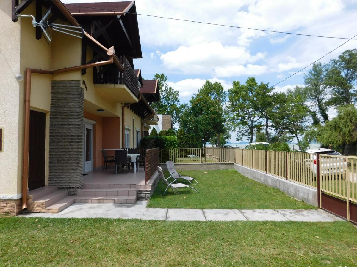 Balatonpart-Lak Apartment Balatonfenyves Exterior photo